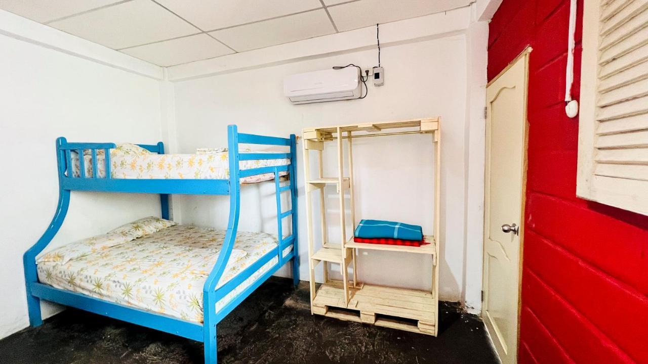 Arrecife Montanita Hostal Екстер'єр фото